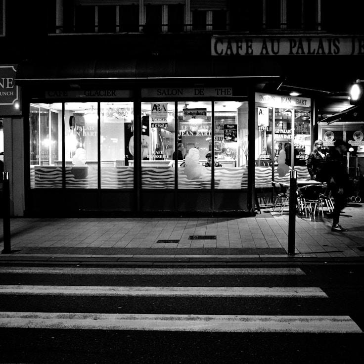 Outdoor terrace seating suitable for families in London