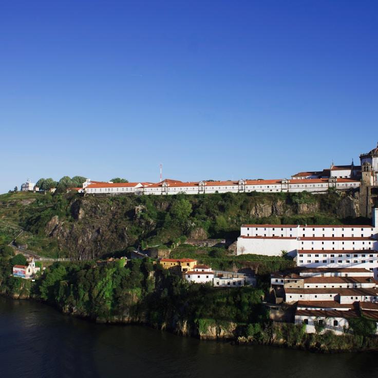 Family terraces and cafés for calm evenings in London